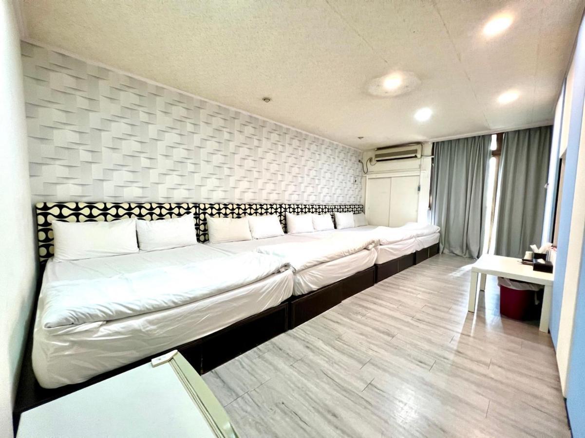 逢甲mickey House Lejlighed Taichung Eksteriør billede